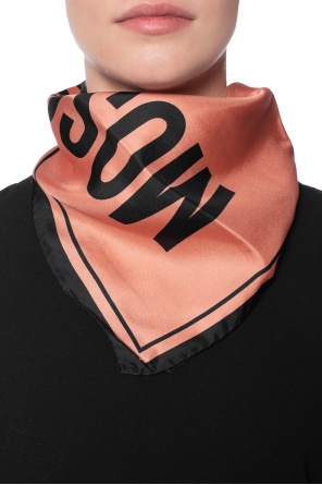 Logo-printed shawl, zdjęcie 2 Logo-printed shawl od Moschino